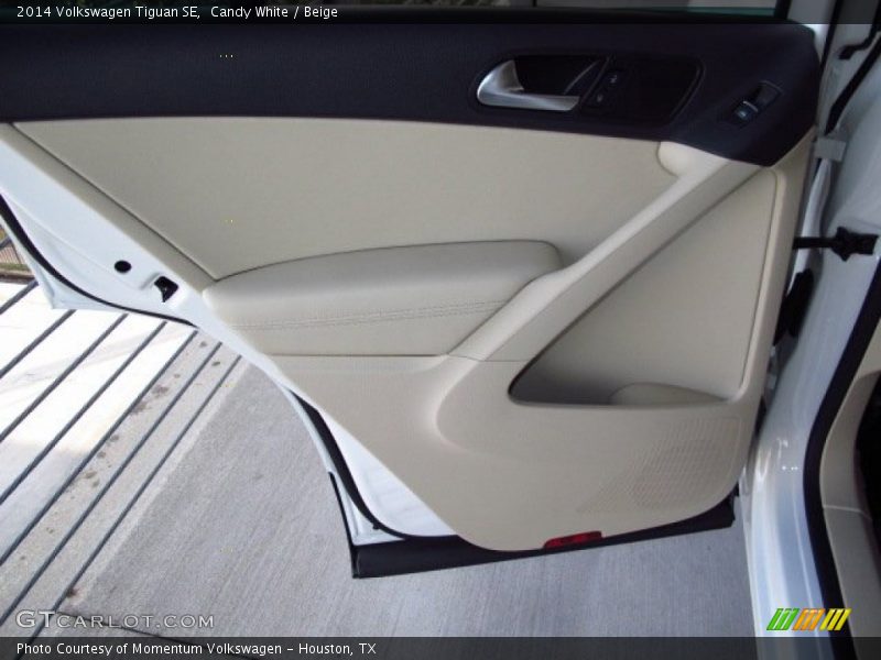 Candy White / Beige 2014 Volkswagen Tiguan SE