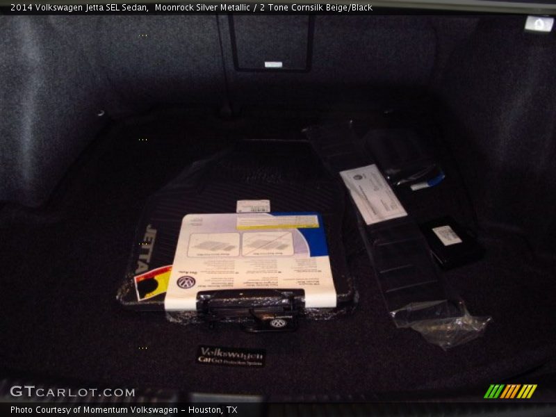 Moonrock Silver Metallic / 2 Tone Cornsilk Beige/Black 2014 Volkswagen Jetta SEL Sedan