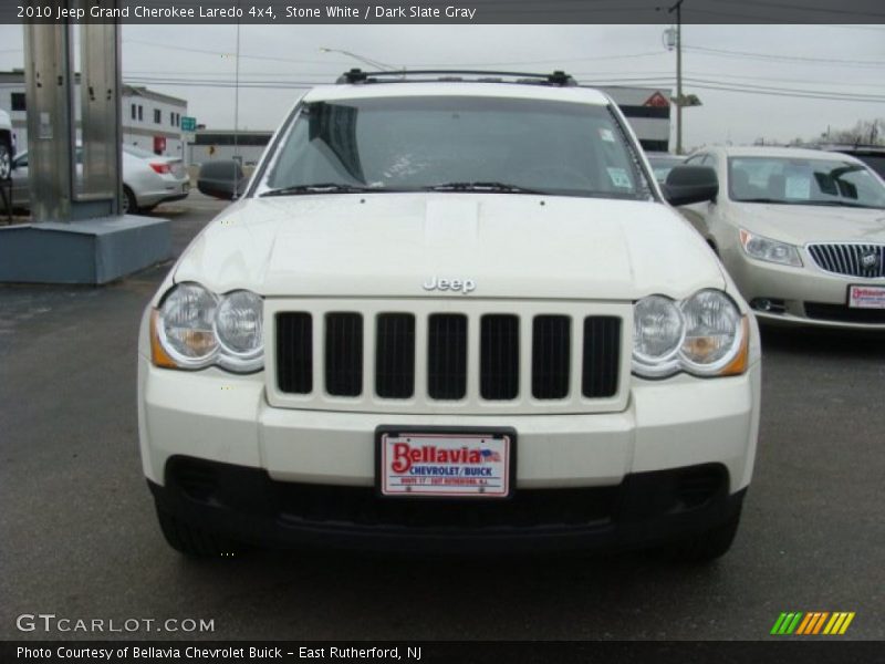 Stone White / Dark Slate Gray 2010 Jeep Grand Cherokee Laredo 4x4