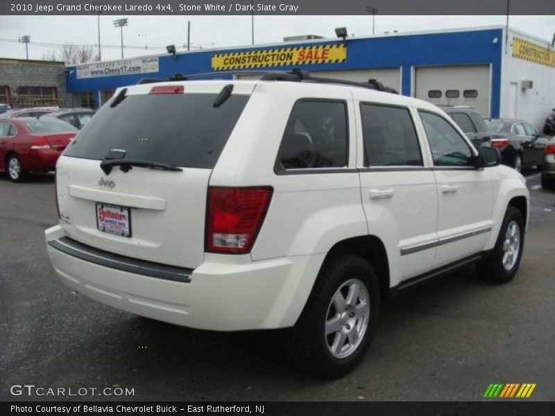 Stone White / Dark Slate Gray 2010 Jeep Grand Cherokee Laredo 4x4