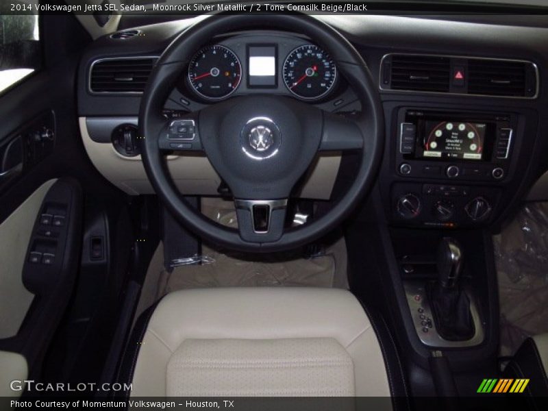Moonrock Silver Metallic / 2 Tone Cornsilk Beige/Black 2014 Volkswagen Jetta SEL Sedan