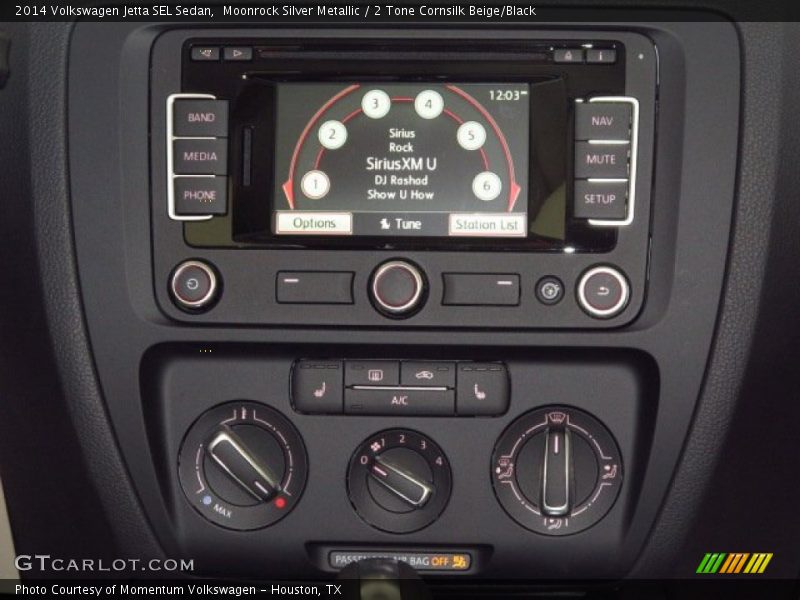 Moonrock Silver Metallic / 2 Tone Cornsilk Beige/Black 2014 Volkswagen Jetta SEL Sedan