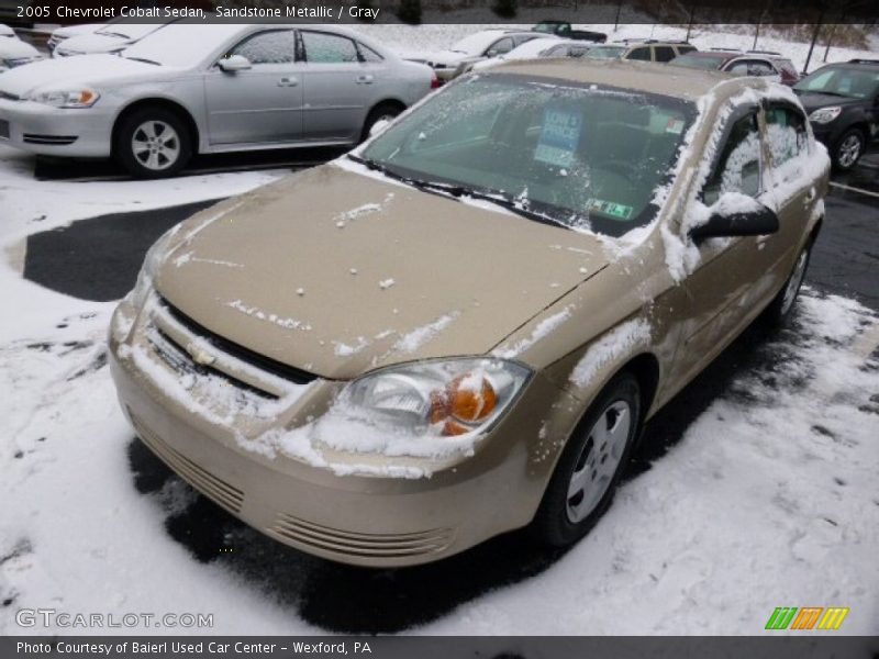 Sandstone Metallic / Gray 2005 Chevrolet Cobalt Sedan