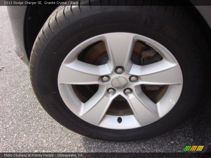 Granite Crystal / Black 2013 Dodge Charger SE