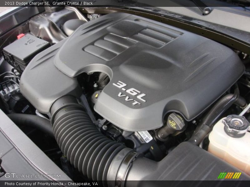 Granite Crystal / Black 2013 Dodge Charger SE