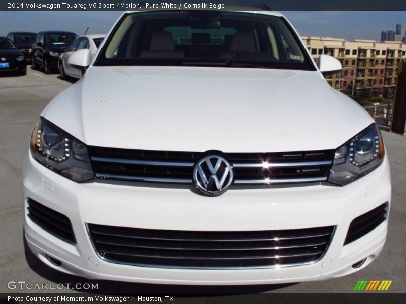 Pure White / Cornsilk Beige 2014 Volkswagen Touareg V6 Sport 4Motion