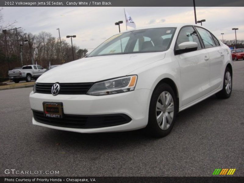 Candy White / Titan Black 2012 Volkswagen Jetta SE Sedan