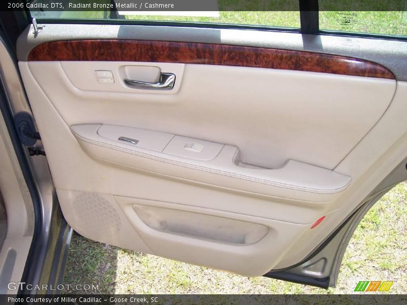 Radiant Bronze Metallic / Cashmere 2006 Cadillac DTS