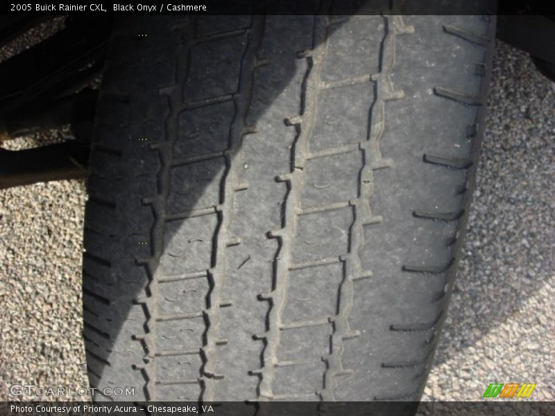 Black Onyx / Cashmere 2005 Buick Rainier CXL