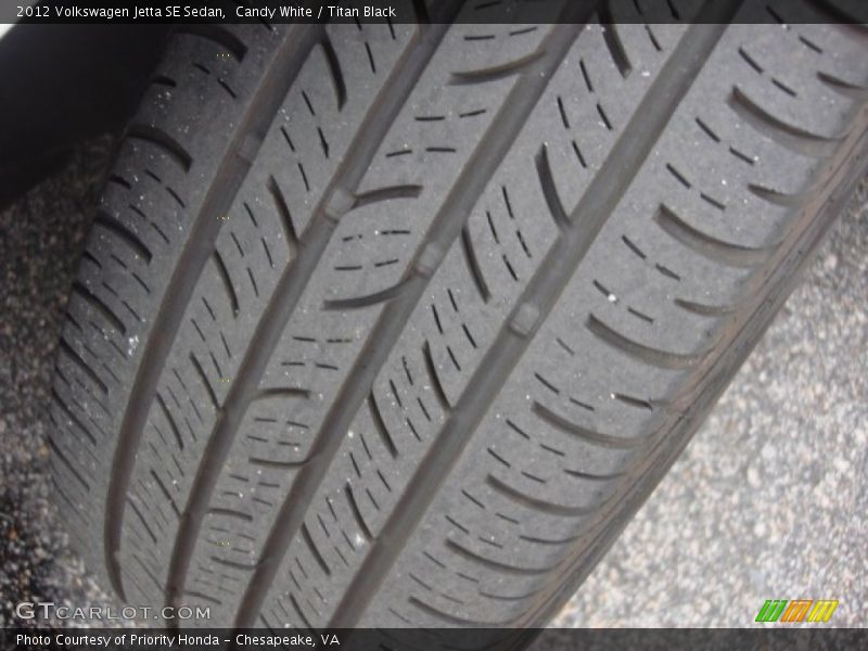 Candy White / Titan Black 2012 Volkswagen Jetta SE Sedan
