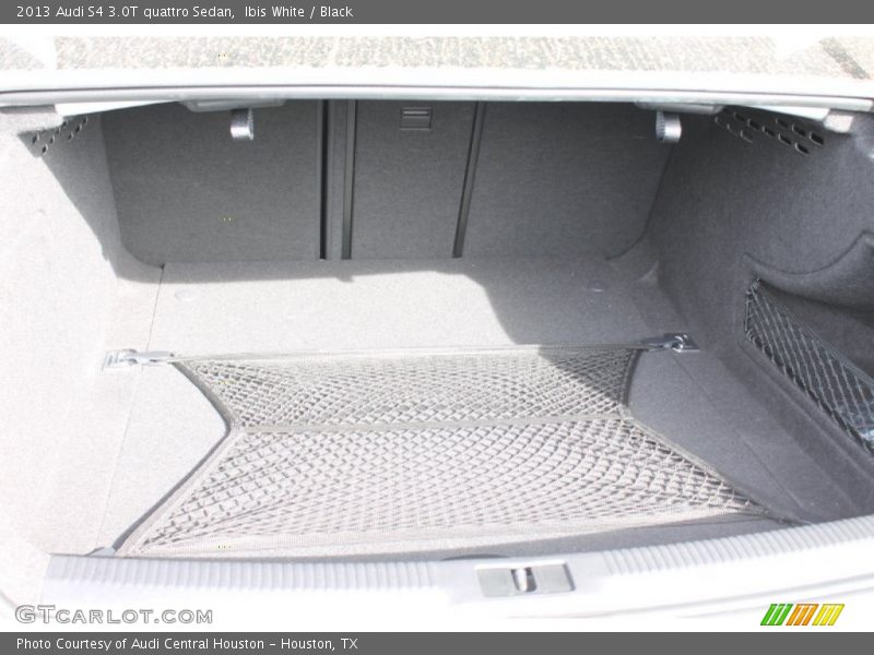 Ibis White / Black 2013 Audi S4 3.0T quattro Sedan