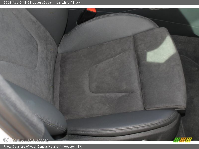 Ibis White / Black 2013 Audi S4 3.0T quattro Sedan