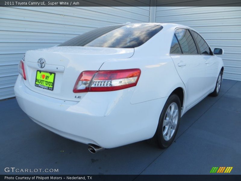 Super White / Ash 2011 Toyota Camry LE