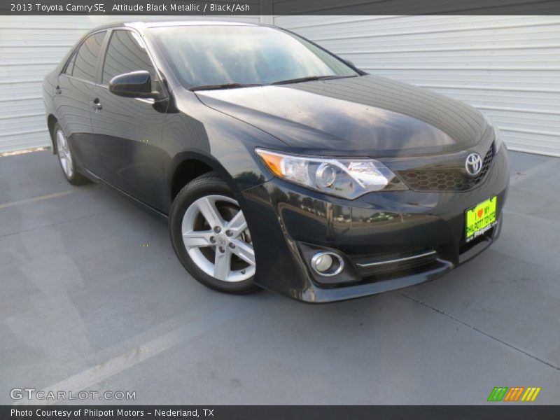Attitude Black Metallic / Black/Ash 2013 Toyota Camry SE