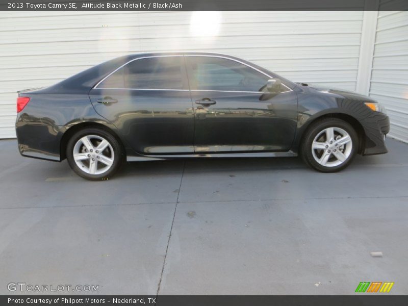 Attitude Black Metallic / Black/Ash 2013 Toyota Camry SE
