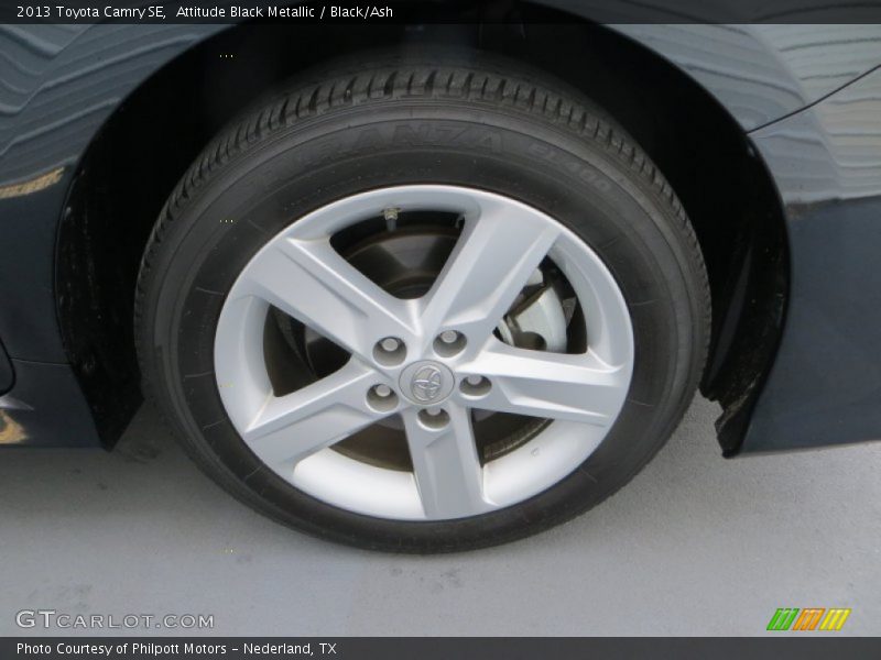 Attitude Black Metallic / Black/Ash 2013 Toyota Camry SE