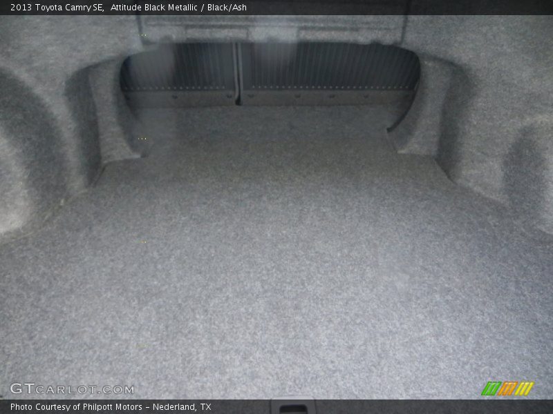 Attitude Black Metallic / Black/Ash 2013 Toyota Camry SE