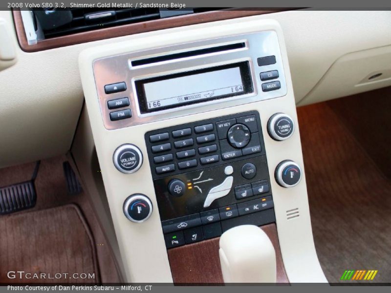 Controls of 2008 S80 3.2