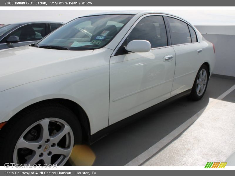 Ivory White Pearl / Willow 2003 Infiniti G 35 Sedan
