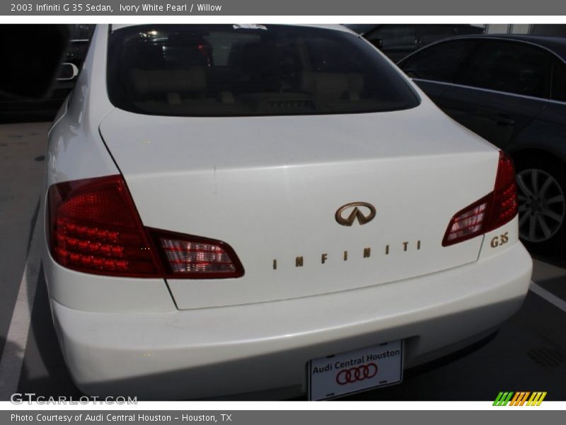 Ivory White Pearl / Willow 2003 Infiniti G 35 Sedan