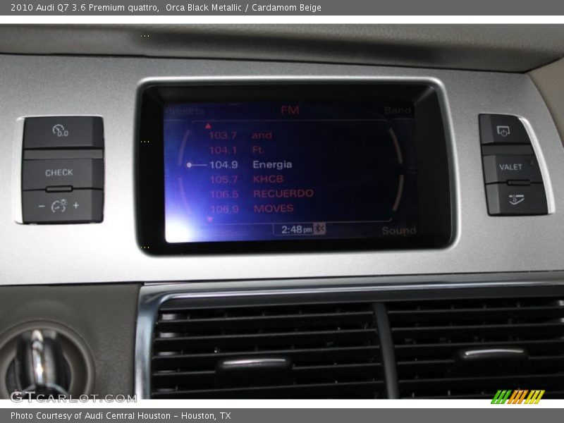 Orca Black Metallic / Cardamom Beige 2010 Audi Q7 3.6 Premium quattro