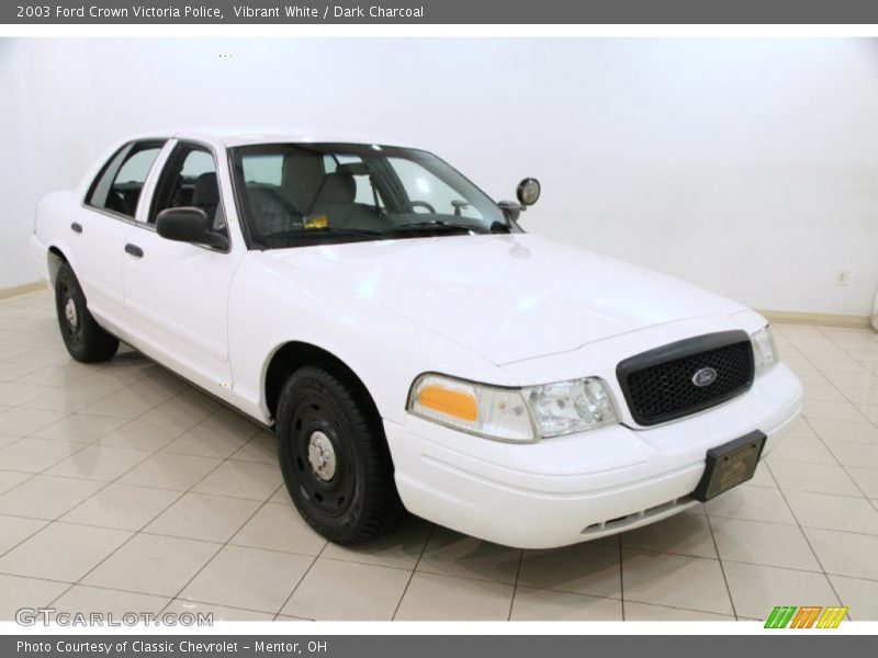 Vibrant White / Dark Charcoal 2003 Ford Crown Victoria Police