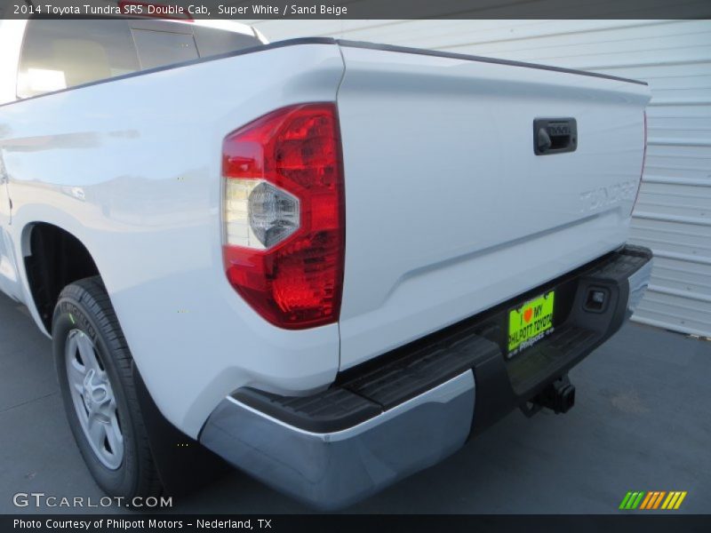 Super White / Sand Beige 2014 Toyota Tundra SR5 Double Cab