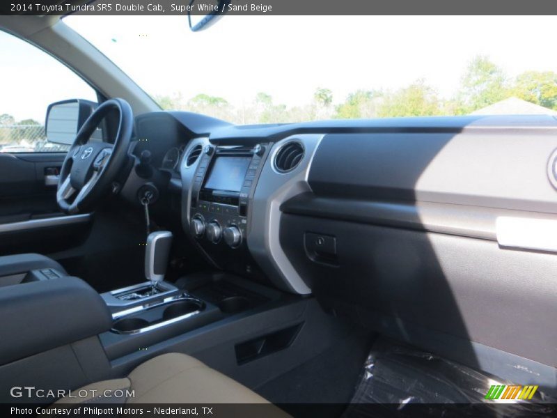 Super White / Sand Beige 2014 Toyota Tundra SR5 Double Cab