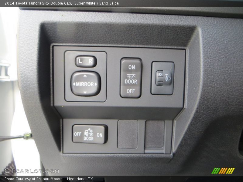 Super White / Sand Beige 2014 Toyota Tundra SR5 Double Cab