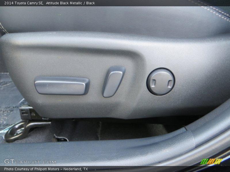 Attitude Black Metallic / Black 2014 Toyota Camry SE