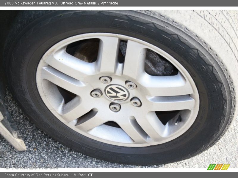 Offroad Grey Metallic / Anthracite 2005 Volkswagen Touareg V8