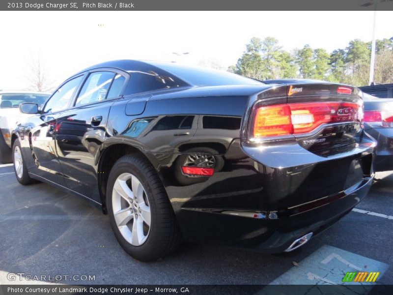 Pitch Black / Black 2013 Dodge Charger SE