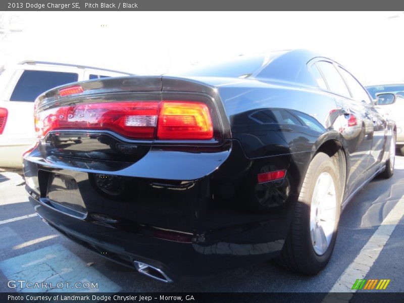 Pitch Black / Black 2013 Dodge Charger SE