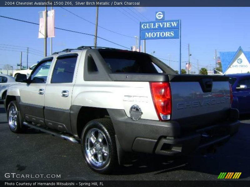 Silver Birch Metallic / Dark Charcoal 2004 Chevrolet Avalanche 1500 Z66