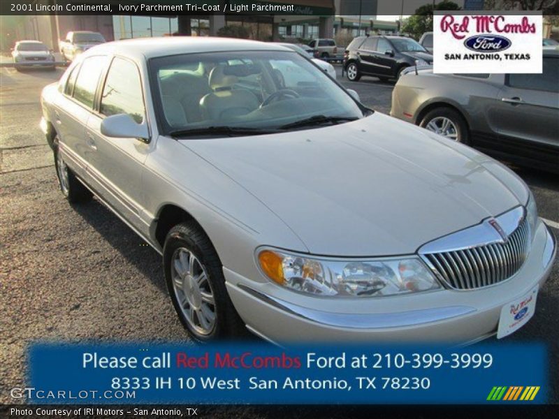 Ivory Parchment Tri-Coat / Light Parchment 2001 Lincoln Continental