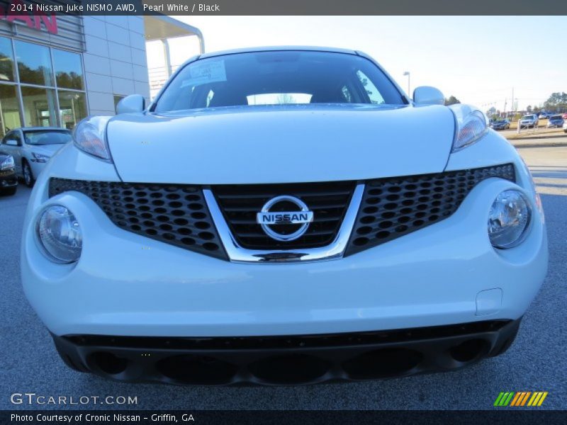Pearl White / Black 2014 Nissan Juke NISMO AWD