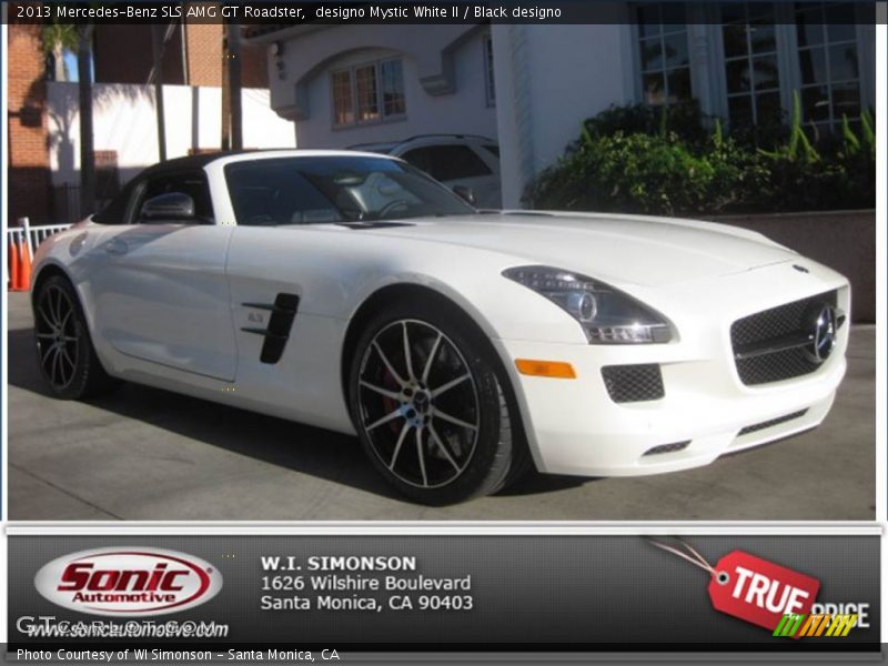 designo Mystic White II / Black designo 2013 Mercedes-Benz SLS AMG GT Roadster