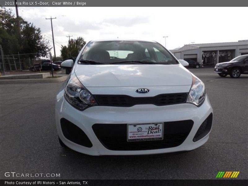 Clear White / Beige 2013 Kia Rio LX 5-Door