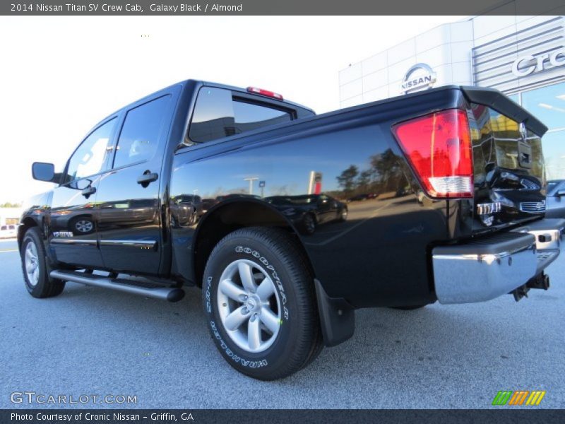 Galaxy Black / Almond 2014 Nissan Titan SV Crew Cab