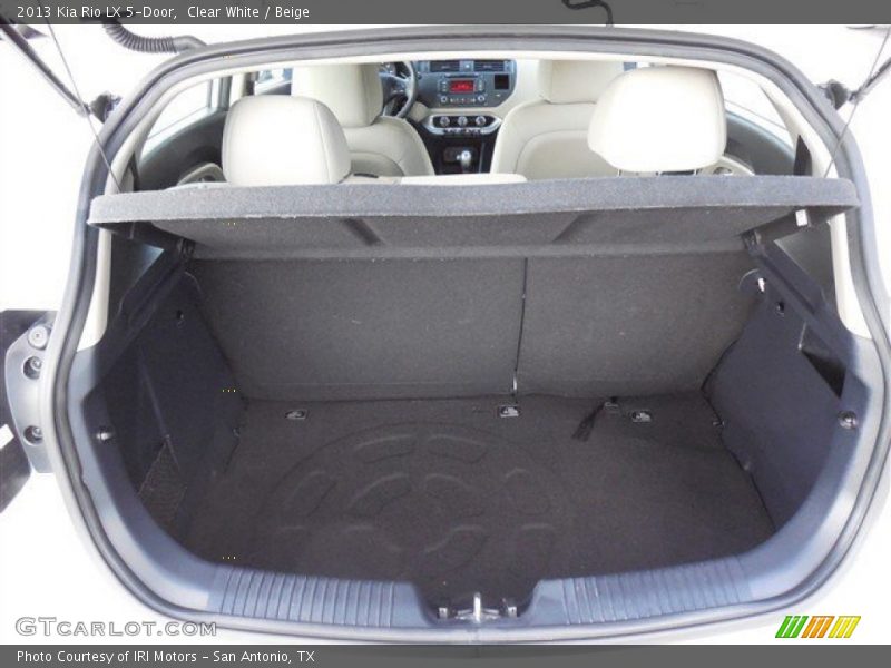 Clear White / Beige 2013 Kia Rio LX 5-Door