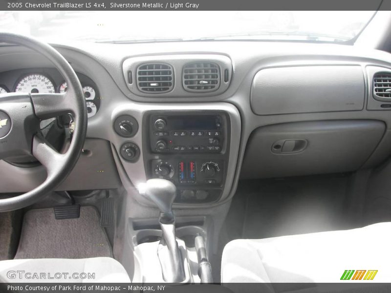 Silverstone Metallic / Light Gray 2005 Chevrolet TrailBlazer LS 4x4
