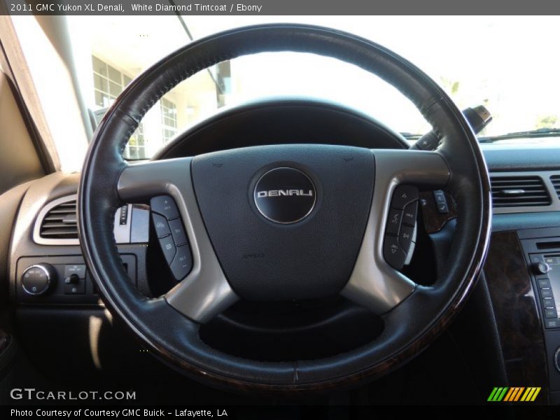 White Diamond Tintcoat / Ebony 2011 GMC Yukon XL Denali