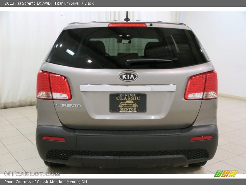 Titanium Silver / Black 2013 Kia Sorento LX AWD