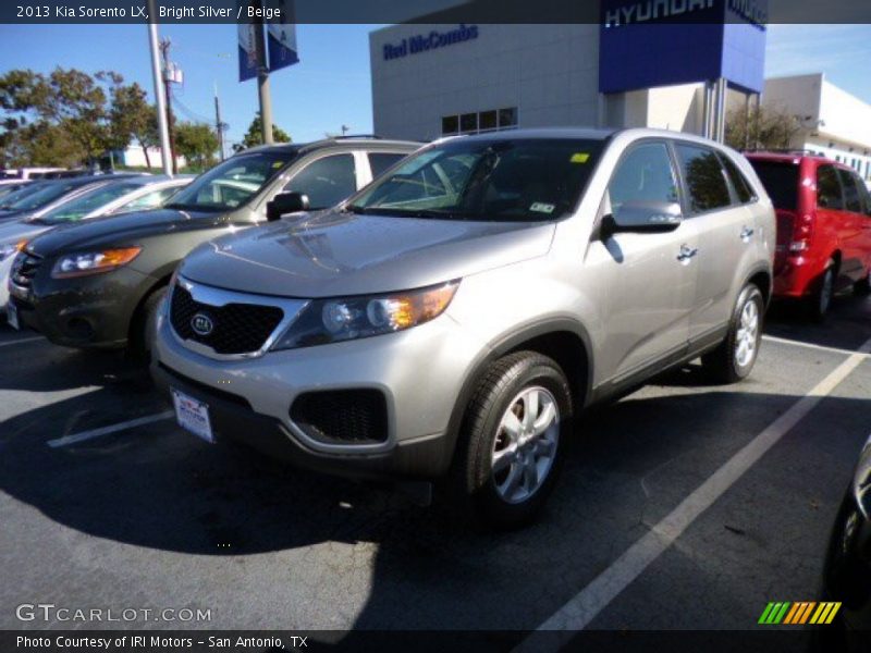Bright Silver / Beige 2013 Kia Sorento LX