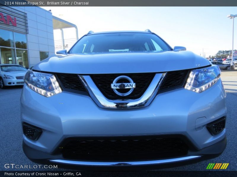 Brilliant Silver / Charcoal 2014 Nissan Rogue SV