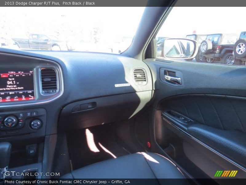 Pitch Black / Black 2013 Dodge Charger R/T Plus