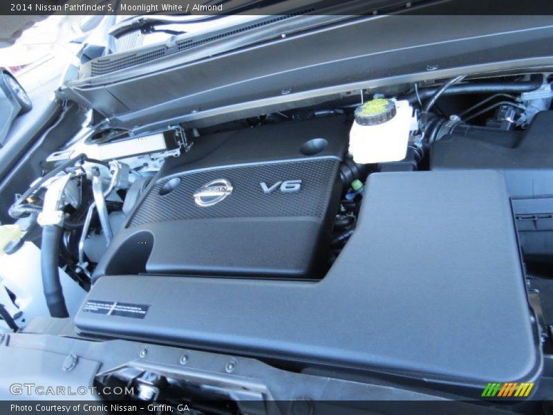 Moonlight White / Almond 2014 Nissan Pathfinder S