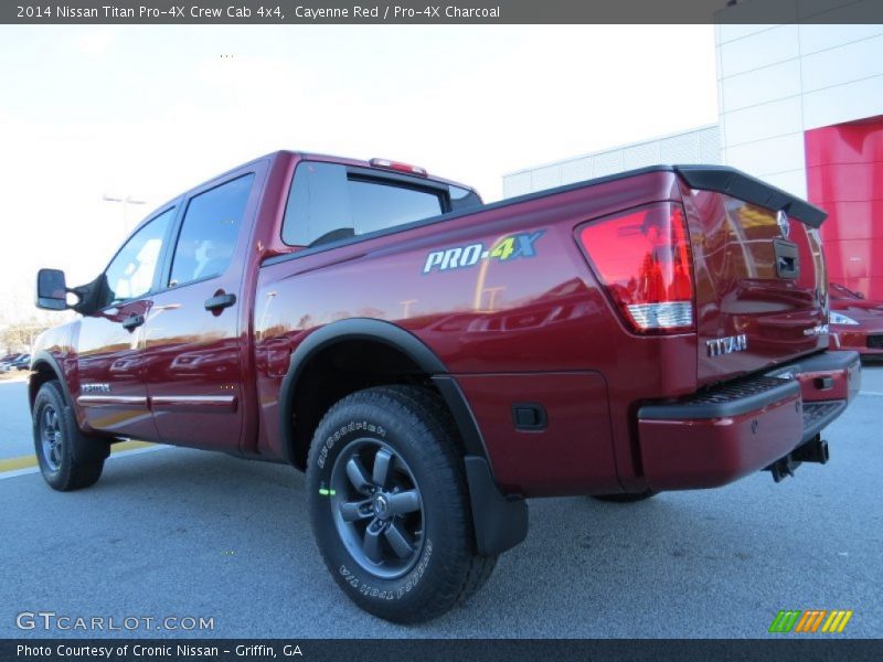 Cayenne Red / Pro-4X Charcoal 2014 Nissan Titan Pro-4X Crew Cab 4x4