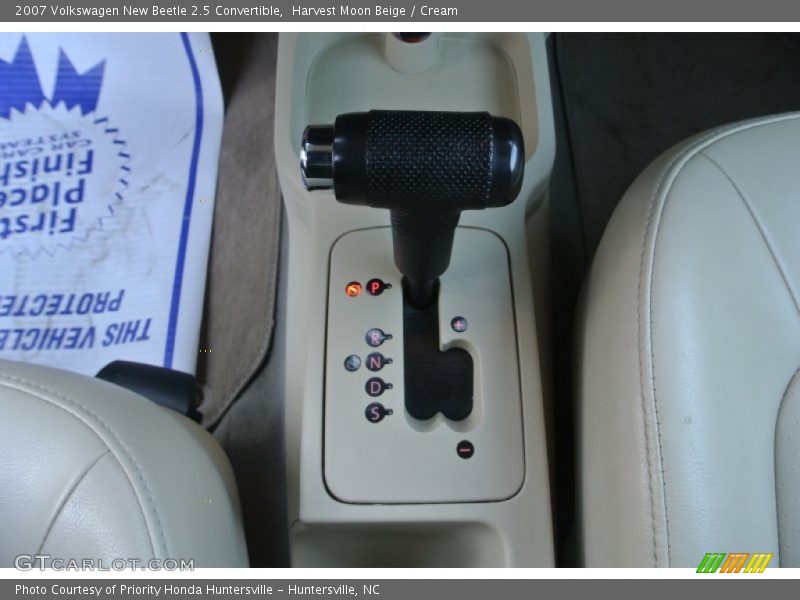 Harvest Moon Beige / Cream 2007 Volkswagen New Beetle 2.5 Convertible