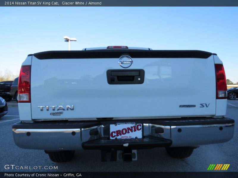 Glacier White / Almond 2014 Nissan Titan SV King Cab